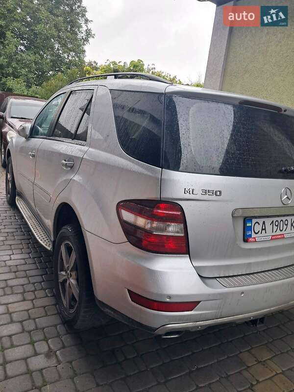 Позашляховик / Кросовер Mercedes-Benz M-Class 2008 в Прилуках