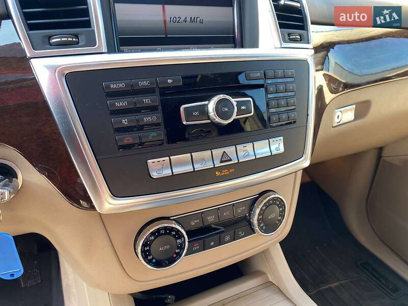 Внедорожник / Кроссовер Mercedes-Benz M-Class 2012 в Львове