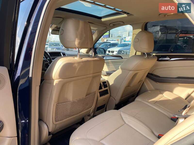Внедорожник / Кроссовер Mercedes-Benz M-Class 2012 в Львове