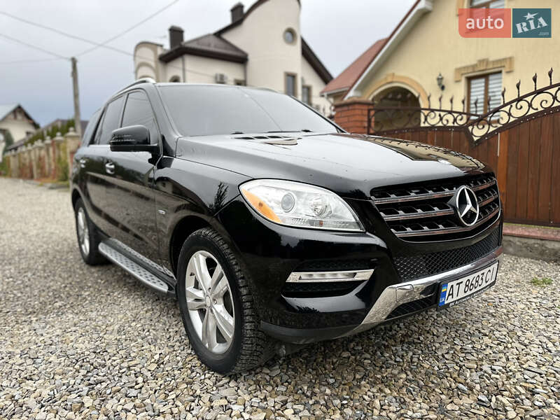 Позашляховик / Кросовер Mercedes-Benz M-Class 2012 в Івано-Франківську