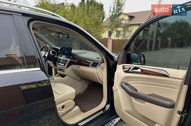Внедорожник / Кроссовер Mercedes-Benz M-Class 2012 в 