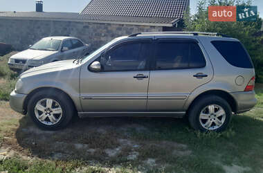 Внедорожник / Кроссовер Mercedes-Benz M-Class 2005 в 