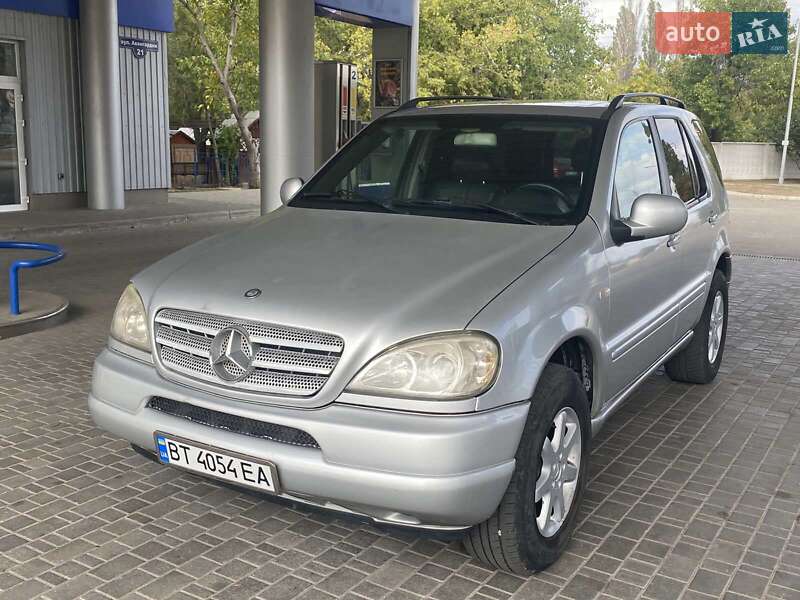 Позашляховик / Кросовер Mercedes-Benz M-Class 2000 в Миколаєві