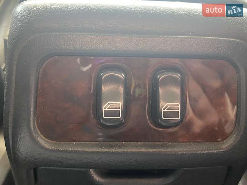 Позашляховик / Кросовер Mercedes-Benz M-Class 2000 в Миколаєві