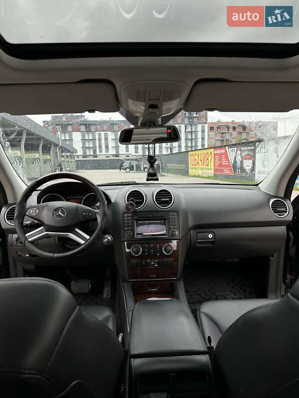 Позашляховик / Кросовер Mercedes-Benz M-Class 2010 в Києві