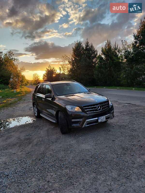 Внедорожник / Кроссовер Mercedes-Benz M-Class 2012 в Рожнятове
