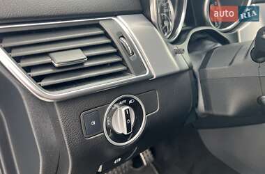 Позашляховик / Кросовер Mercedes-Benz M-Class 2012 в 