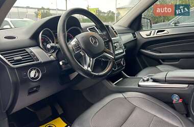 Позашляховик / Кросовер Mercedes-Benz M-Class 2013 в 