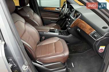 Внедорожник / Кроссовер Mercedes-Benz M-Class 2012 в 