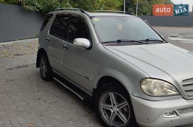 Позашляховик / Кросовер Mercedes-Benz M-Class 2005 в 