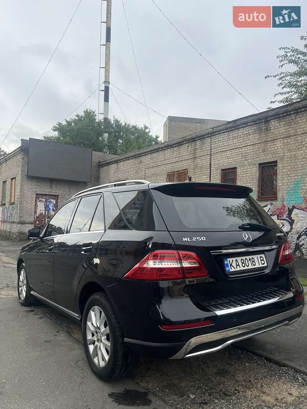 Позашляховик / Кросовер Mercedes-Benz M-Class 2015 в Одесі
