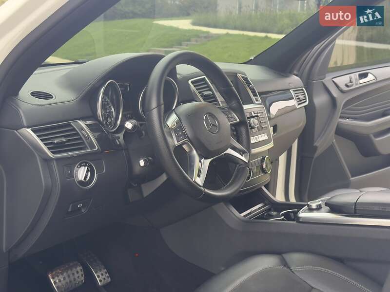 Внедорожник / Кроссовер Mercedes-Benz M-Class 2012 в Ивано-Франковске
