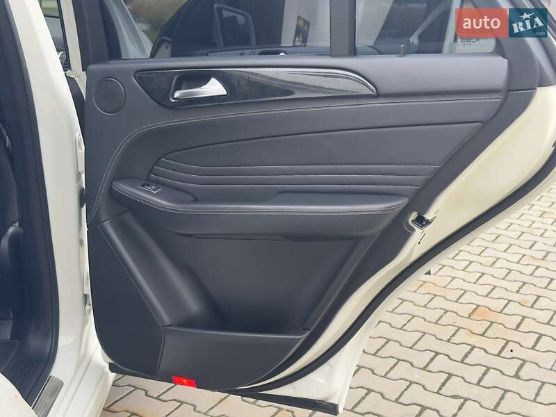 Внедорожник / Кроссовер Mercedes-Benz M-Class 2012 в Ивано-Франковске