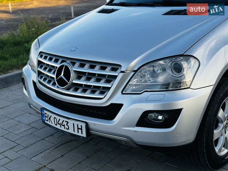 Позашляховик / Кросовер Mercedes-Benz M-Class 2008 в Здолбуніві