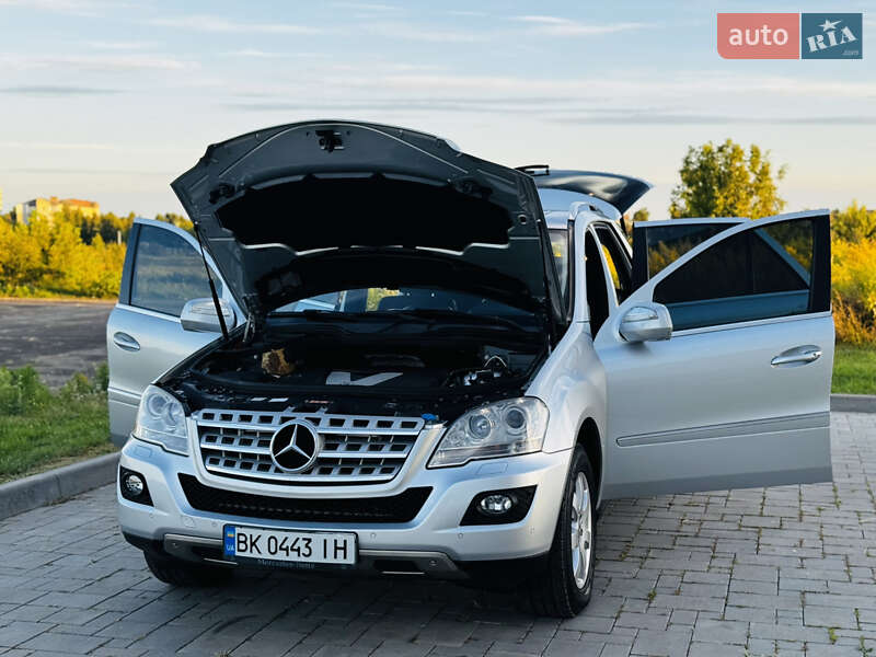 Позашляховик / Кросовер Mercedes-Benz M-Class 2008 в Здолбуніві