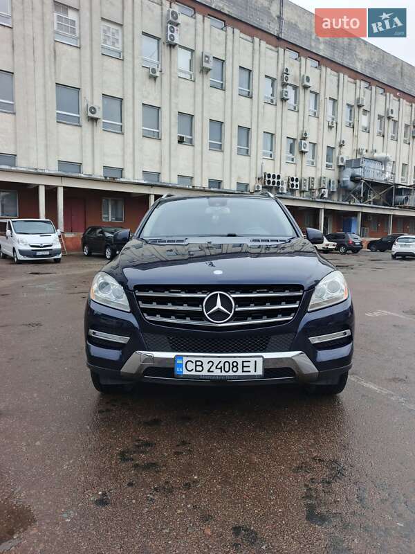 Внедорожник / Кроссовер Mercedes-Benz M-Class 2013 в Чернигове
