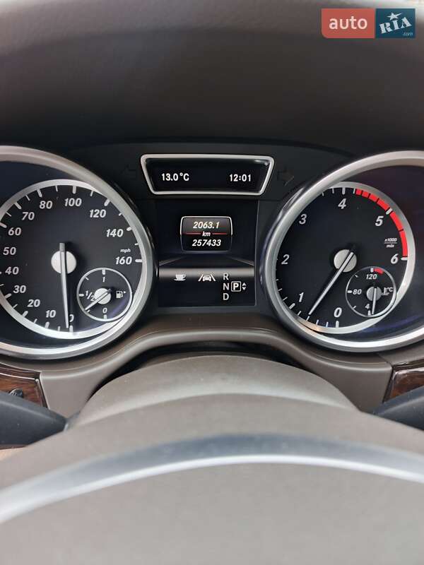 Внедорожник / Кроссовер Mercedes-Benz M-Class 2013 в Чернигове