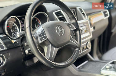 Внедорожник / Кроссовер Mercedes-Benz M-Class 2012 в 