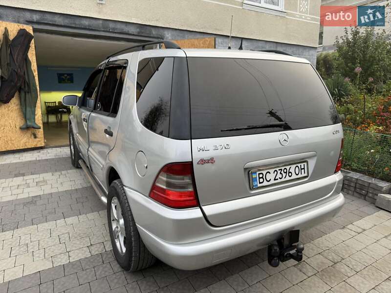 Внедорожник / Кроссовер Mercedes-Benz M-Class 2002 в Городке