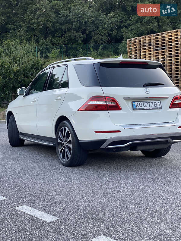 Внедорожник / Кроссовер Mercedes-Benz M-Class 2012 в Мукачево