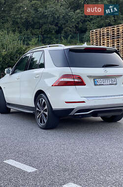 Внедорожник / Кроссовер Mercedes-Benz M-Class 2012 в 