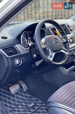 Внедорожник / Кроссовер Mercedes-Benz M-Class 2012 в 