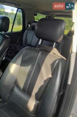 Позашляховик / Кросовер Mercedes-Benz M-Class 2001 в 