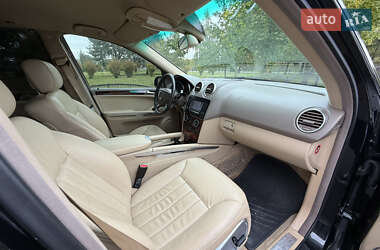 Позашляховик / Кросовер Mercedes-Benz M-Class 2005 в 
