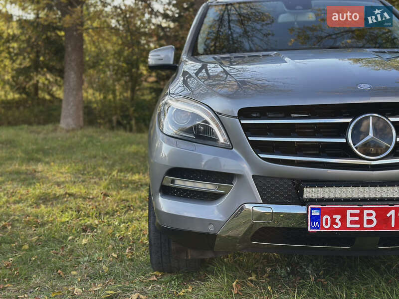 Позашляховик / Кросовер Mercedes-Benz M-Class 2012 в Ковелі