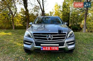 Позашляховик / Кросовер Mercedes-Benz M-Class 2012 в 