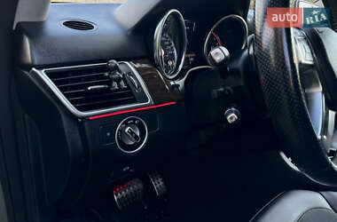 Позашляховик / Кросовер Mercedes-Benz M-Class 2012 в 