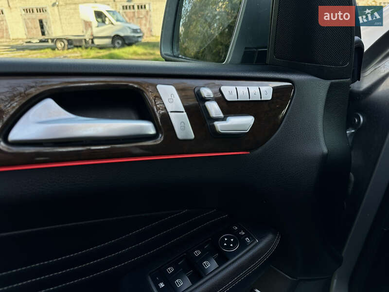 Позашляховик / Кросовер Mercedes-Benz M-Class 2012 в Ковелі