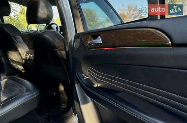 Позашляховик / Кросовер Mercedes-Benz M-Class 2012 в 