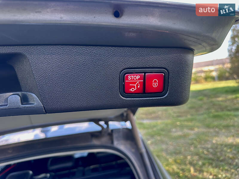 Позашляховик / Кросовер Mercedes-Benz M-Class 2012 в Ковелі