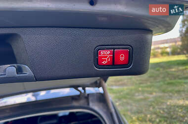 Позашляховик / Кросовер Mercedes-Benz M-Class 2012 в 