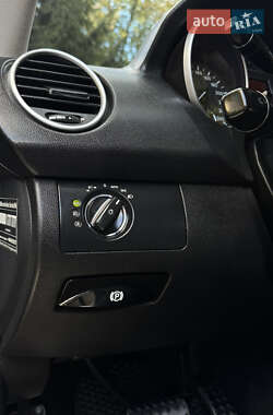 Внедорожник / Кроссовер Mercedes-Benz M-Class 2007 в 