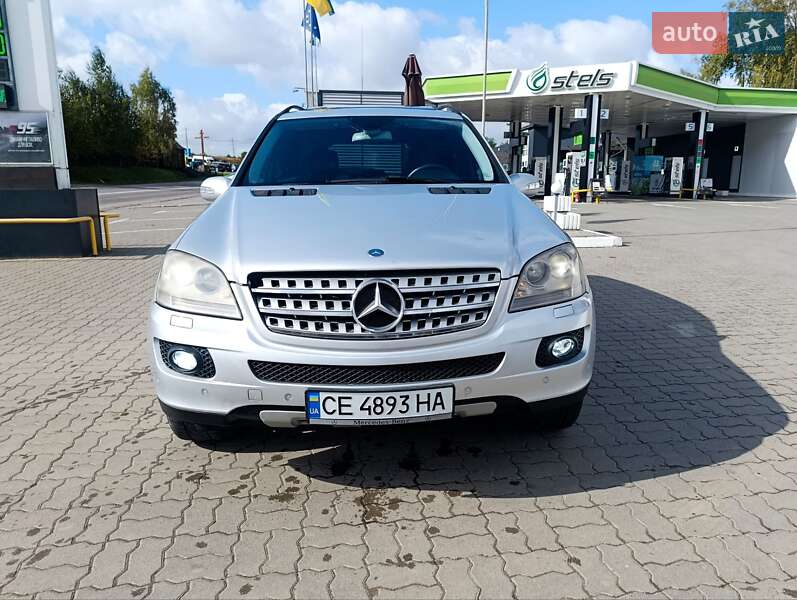 Позашляховик / Кросовер Mercedes-Benz M-Class 2005 в Чернівцях
