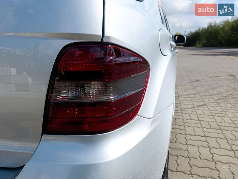 Позашляховик / Кросовер Mercedes-Benz M-Class 2005 в Чернівцях