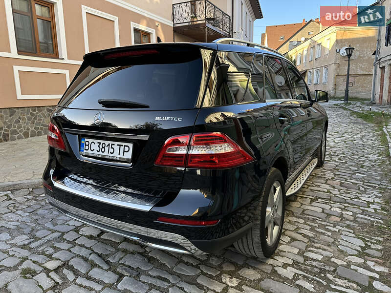 Позашляховик / Кросовер Mercedes-Benz M-Class 2012 в Кам'янець-Подільському фото 9 Позашляховик / Кросовер Mercedes-Benz M-Class 2012 в Кам'янець-Подільському