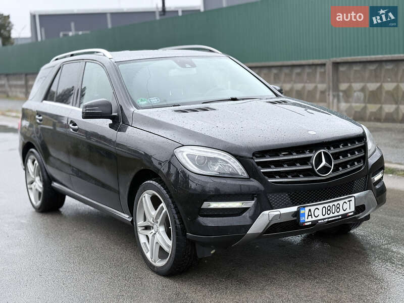 Позашляховик / Кросовер Mercedes-Benz M-Class 2013 в Києві