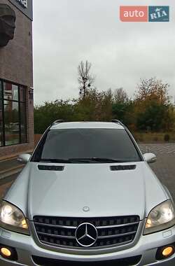 Внедорожник / Кроссовер Mercedes-Benz M-Class 2008 в 