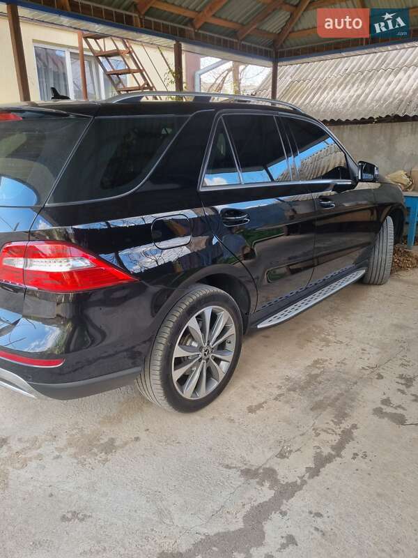 Позашляховик / Кросовер Mercedes-Benz M-Class 2014 в Миколаєві