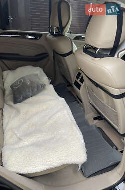Внедорожник / Кроссовер Mercedes-Benz M-Class 2013 в 