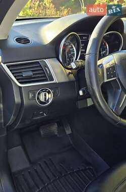 Внедорожник / Кроссовер Mercedes-Benz M-Class 2012 в 