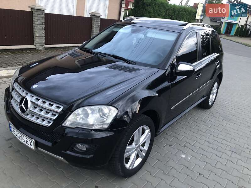 Позашляховик / Кросовер Mercedes-Benz M-Class 2008 в Заставній фото Позашляховик / Кросовер Mercedes-Benz M-Class 2008 в Заставній