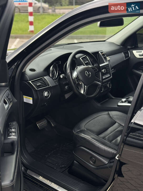 Позашляховик / Кросовер Mercedes-Benz M-Class 2012 в Дубні фото 5 Позашляховик / Кросовер Mercedes-Benz M-Class 2012 в Дубні