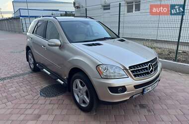 Позашляховик / Кросовер Mercedes-Benz M-Class 2007 в 