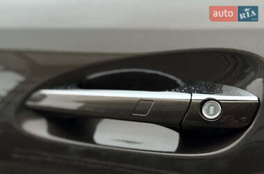Внедорожник / Кроссовер Mercedes-Benz M-Class 2013 в 