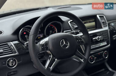 Внедорожник / Кроссовер Mercedes-Benz M-Class 2013 в 