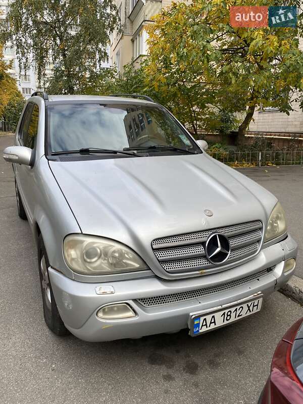 Позашляховик / Кросовер Mercedes-Benz M-Class 2002 в Києві